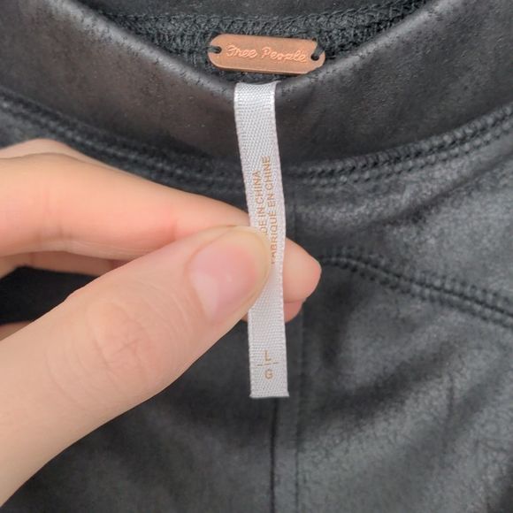 Free People Women's Midnight Vegan Suede Skinny Pants Size Large Pull On Legging - Picture 8 of 15